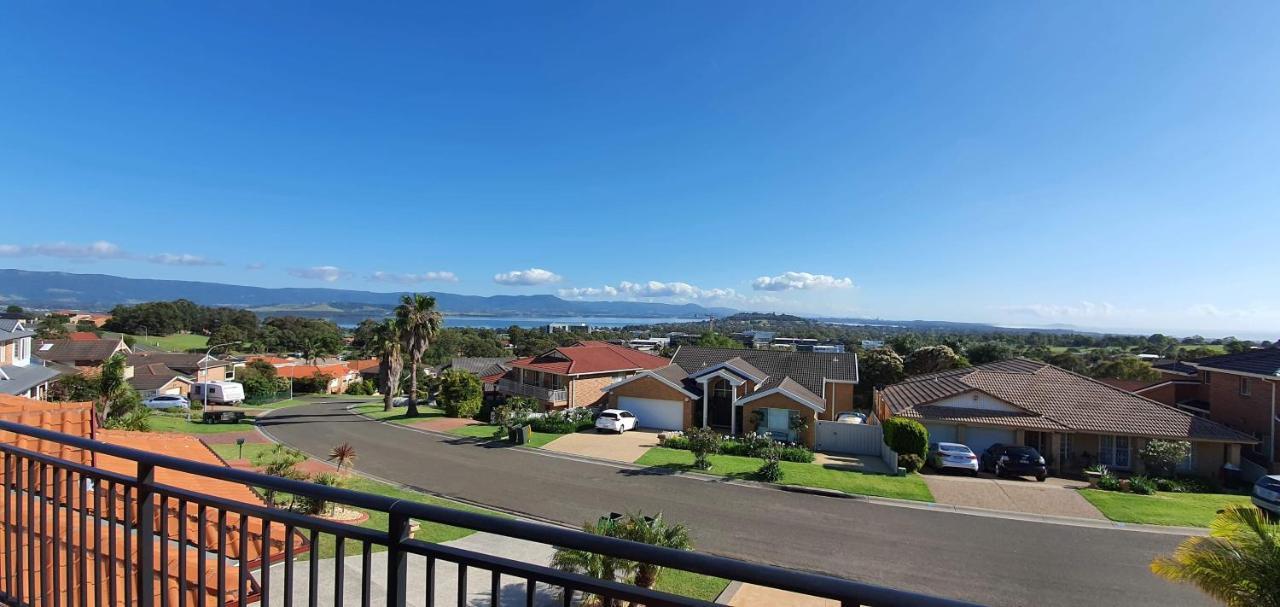 Holiday home Shellharbour. Ocean, And Mountain View