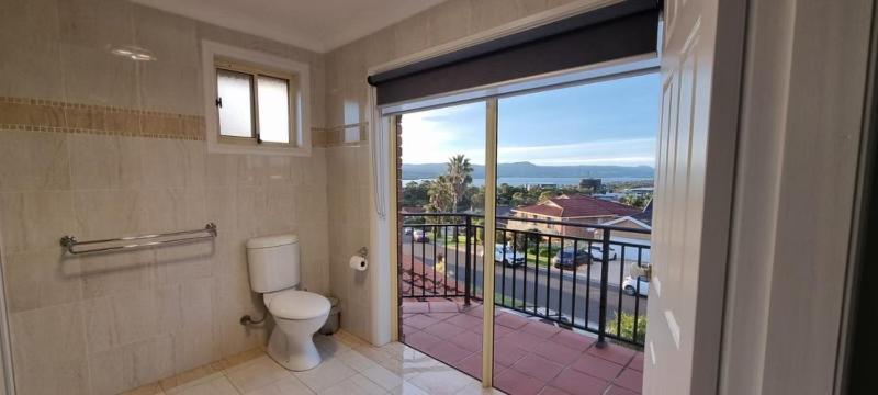 Holiday home Shellharbour. Ocean, And Mountain View *